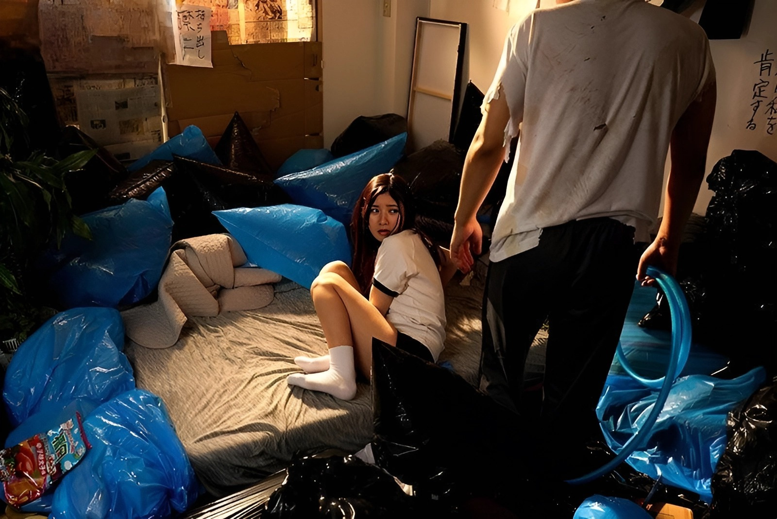 CAWD-590 Der Perverse aus der Nachbarschaft und die junge Studentin